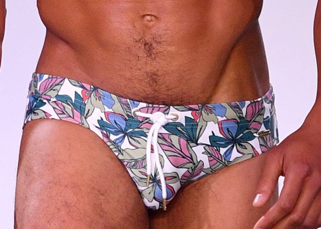 Men who wear tight boxers produce lower quality SPERM, study