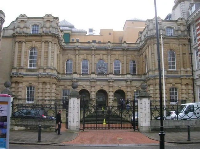 Reading Crown Court, where Richard Dowling and Annette Breakspear were sentenced