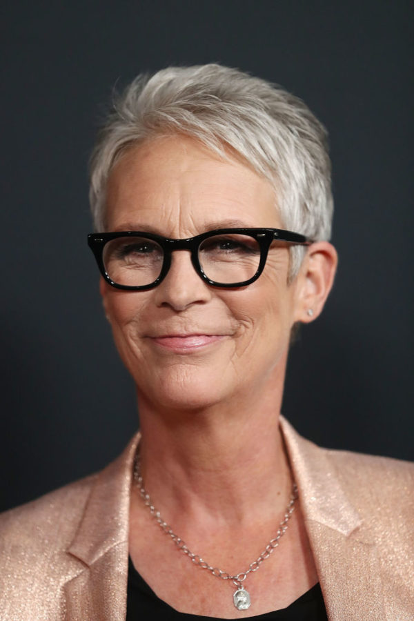 Jamie Lee Curtis to make film about woman who stands in for absent mums at gay weddings