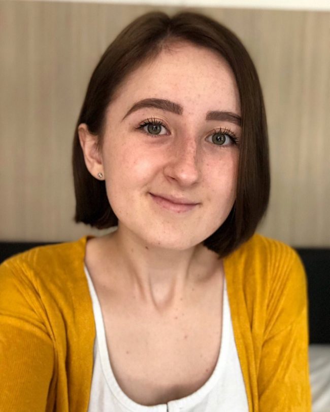 Twitter photo of YouTuber and Sims 4 enthusiast Kayla Sims 